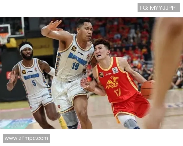 2015年CBA季后赛精彩对决吉林队与广东队的巅峰对决回顾 2015年CBA季后赛精彩对决吉林队与广东队的巅峰对决回顾